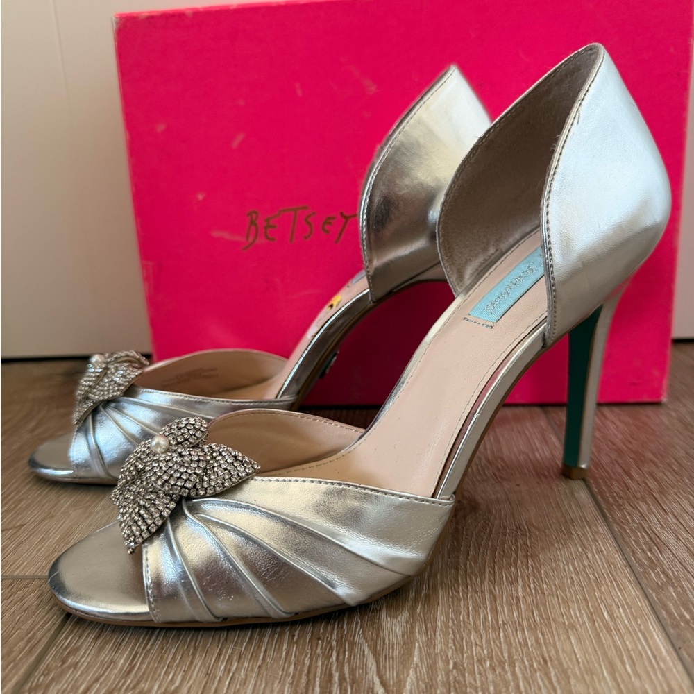 Betsey Johnson Metallic Silver Heels with Rhinestone Bow